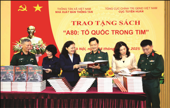 Enhancing the role of the Department of Propaganda and Training and the Propaganda and Training sector in building a politically strong Vietnam Peoples Army