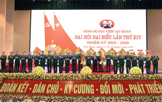 Đảng bộ Học viện Lục quân phát huy vai trò hạt nhân lãnh đạo trong giai đoạn mới