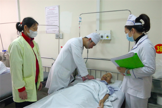 Giữ vững y đức, nâng cao y thuật của đội ngũ thầy thuốc ở Bệnh viện Quân y 7