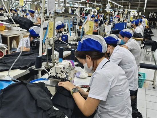 Xây dựng giai cấp công nhân Việt Nam hiện đại, lớn mạnh vì sự phát triển của đất nước