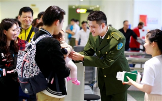 Improving the political institution - a key issue for rapid, sustainable national development in the era of the Vietnamese nations rise