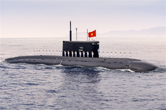 Applying Ho Chi Minhs thought in building strong, modern all-people national defence
